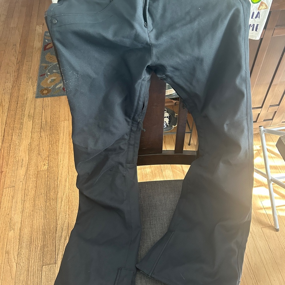 Womens Volcom snowboarding Pants